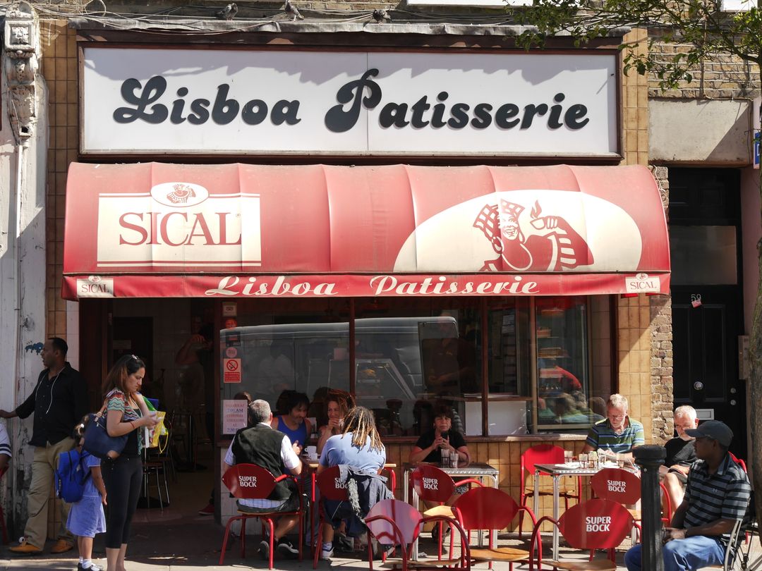 Best Coffee Date Spots in Notting Hill | Bfriendz App: Friends & Dating article image