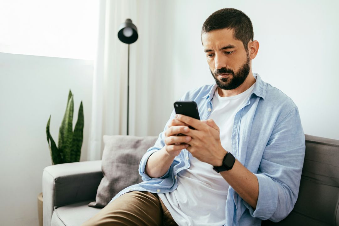 How to Ask a Friend to Hang Out Over Text: 30 Messages That Don’t Sound Weird | Bfriendz article image